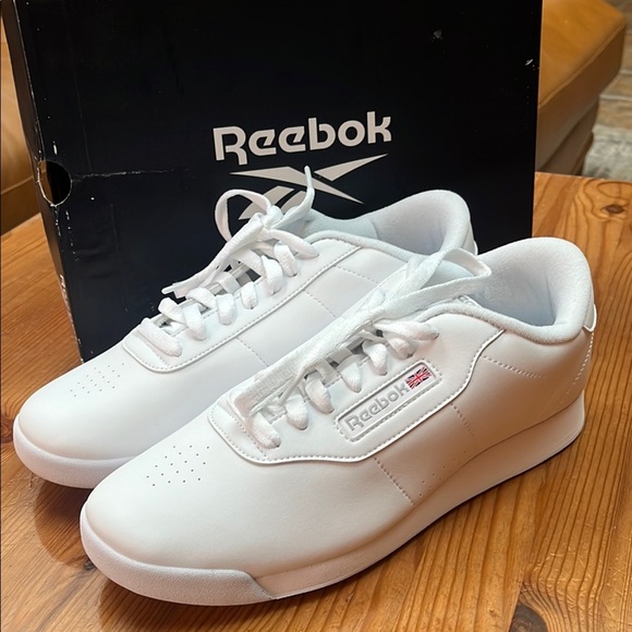 Reebok White Athletic Shoes princess training wide width with Classic Design - Picture 1 of 15